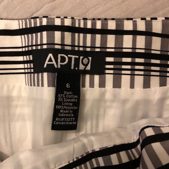 Apt 9 Pencil skirt - Picture 2 of 3